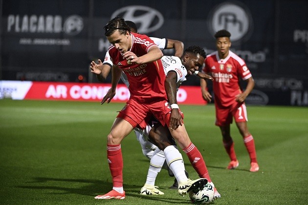 Alvaro Carreras trong màu áo Benfica