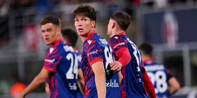 Bologna ăn mừng chiến thắng trước Empoli, tiến vào chung kết Coppa Italia