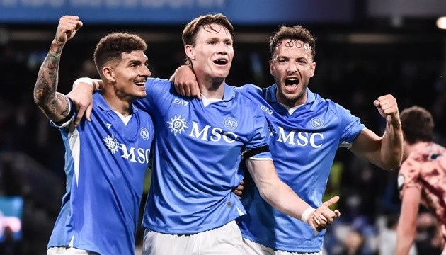 Hình ảnh mang tính biểu tượng cho thấy Manchester United đã không khai thác đúng tiềm năng của Scott McTominay, dẫn đến việc anh tỏa sáng ở một câu lạc bộ khác