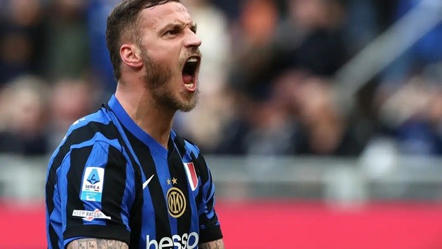 Marko Arnautovic sẵn sàng ra sân ngay từ đầu, tăng cường sức mạnh tấn công cho Inter Milan trong trận đấu quan trọng với AS Roma.