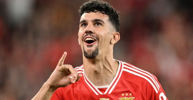 Ngôi sao trẻ đang được Chelsea và Liverpool nhắm đến