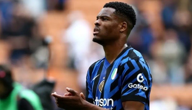 Người hâm mộ Inter Milan kỳ vọng Denzel Dumfries sớm trở lại đội hình và đạt phong độ cao trước trận đấu với Barcelona.