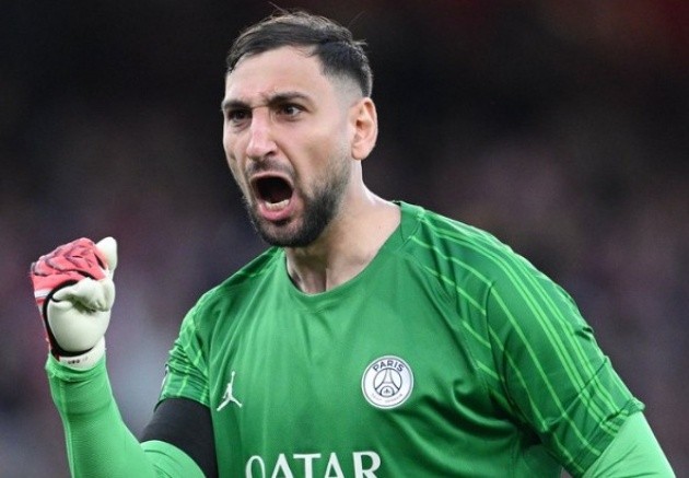 Thủ thành Donnarumma hóa người hùng trong khung gỗ PSG, góp công lớn vào chiến thắng trước Arsenal.