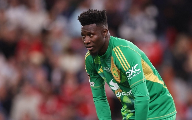 Andre Onana yêu cầu đàm phán lại hợp đồng với Manchester United sau khi bị cắt giảm 25% lương do không được dự Cúp C1.