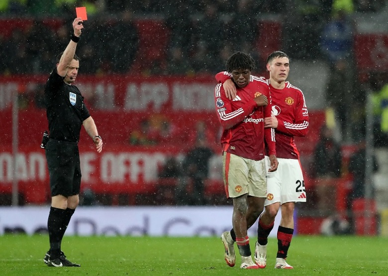 HLV Ruben Amorim bảo vệ quyết định của Dorgu sau thẻ đỏ trong trận MU gặp Ipswich