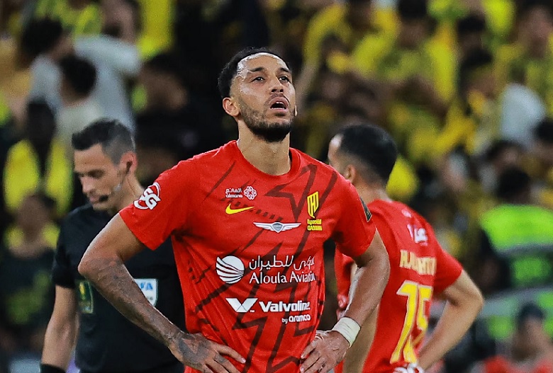 Cựu tiền đạo Arsenal Pierre-Emerick Aubameyang ăn mừng bàn thắng cho Al Qadsiah tại giải VĐQG Saudi Arabia, minh chứng phong độ săn bàn đẳng cấp.