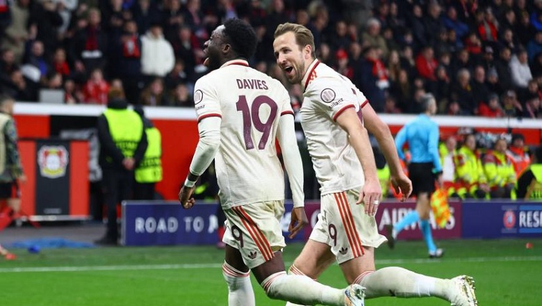Harry Kane của Bayern Munich ăn mừng bàn thắng vào lưới Leverkusen, giúp đội nhà tiến vào tứ kết Champions League cùng Barcelona và Inter Milan.