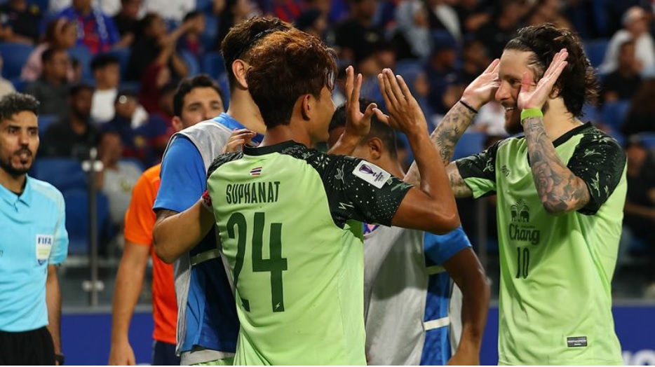 Pha ăn mừng bàn thắng quyết định của Buriram United trước Johor Darul Ta'zim