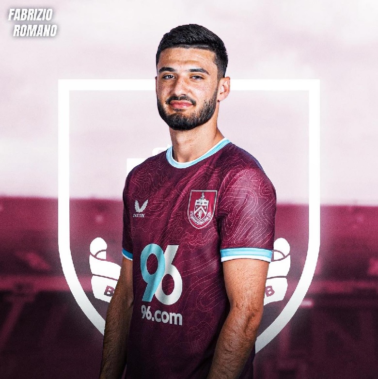 Armando Broja chính thức rời Chelsea gia nhập Burnley trong kỳ chuyển nhượng hè