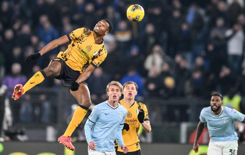 Inter Milan vùi dập Lazio 6-0 trên sân Olimpico, tạo lợi thế trong cuộc đua vô địch Serie A.