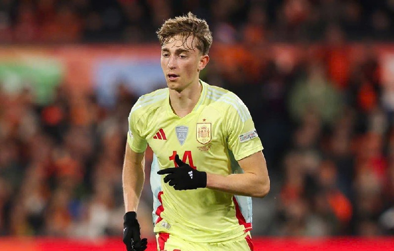 Huijsen ra mắt đội tuyển quốc gia Tây Ban Nha trong một trận đấu quan trọng