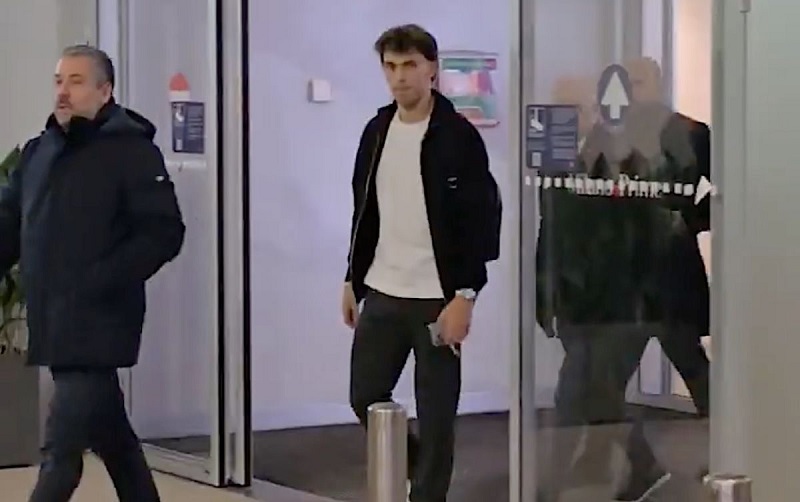 Joao Felix tươi cười tại Milan, sẵn sàng ra mắt AC Milan sau khi hoàn tất hợp đồng cho mượn từ Chelsea