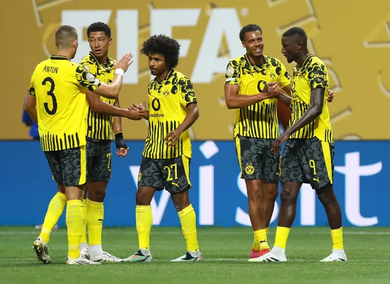 Tiền đạo Guirassy ăn mừng bàn thắng quan trọng, giúp Dortmund tiến vào tứ kết Club World Cup gặp Real Madrid