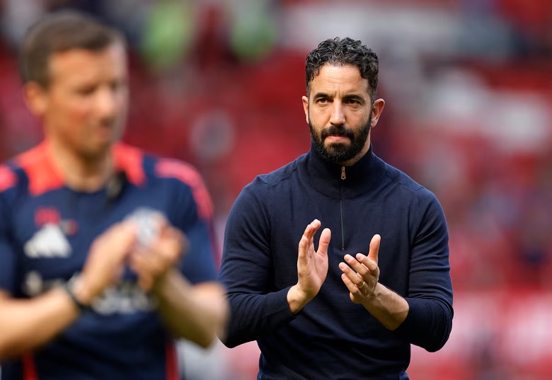 HLV Ruben Amorim phát biểu bảo vệ tiền đạo Rasmus Hojlund sau trận thua Chelsea của MU, tin tưởng vào sự tiến bộ của cầu thủ này.