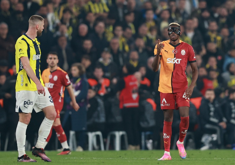 Tiền đạo Victor Osimhen thi đấu cho Napoli, mục tiêu săn đón của các đội bóng lớn châu Âu.