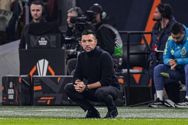 HLV Francesco Farioli, người vừa rời Ajax, được đồn đoán sẽ đến Tottenham thay thế Postecoglou