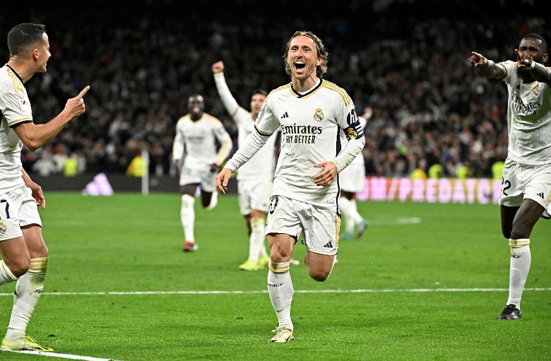 Luka Modric, tiền vệ tài hoa của Real Madrid, đang cân nhắc các lựa chọn sự nghiệp sau khi hợp đồng kết thúc