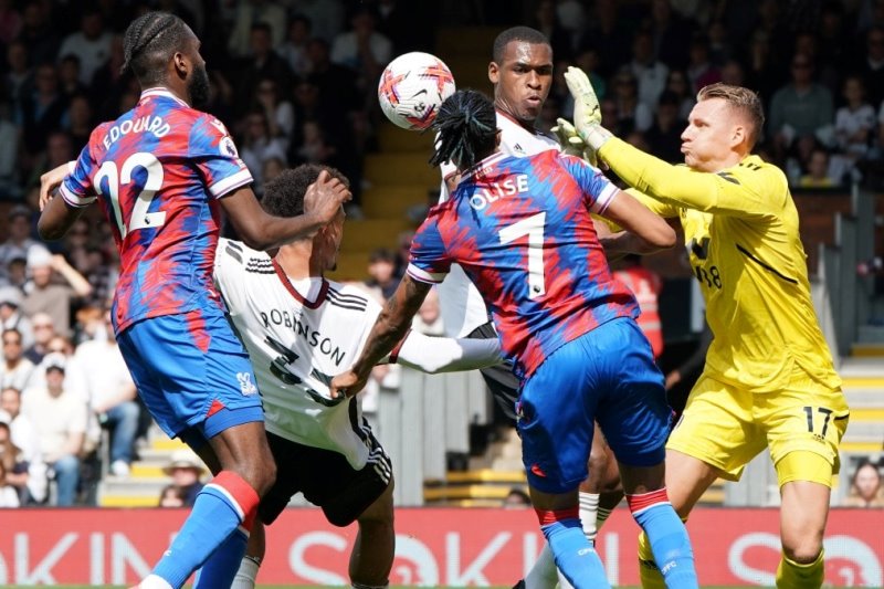 Cầu thủ Crystal Palace thi đấu trên sân nhà Selhurst Park