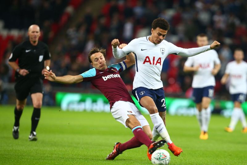 Hình ảnh tổng quan trận derby London giữa West Ham và Tottenham, bối cảnh căng thẳng trước thềm đối đầu