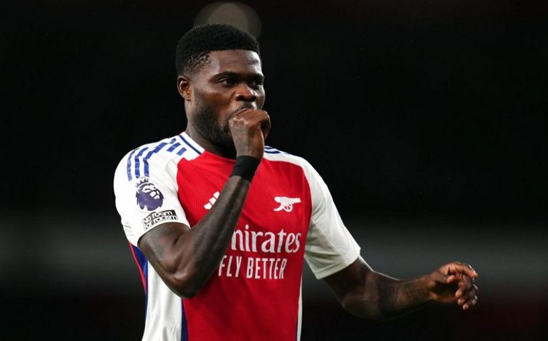 Tiền vệ Thomas Partey trở lại La Liga thi đấu cho Villarreal trong bối cảnh vướng nghi án pháp luật.