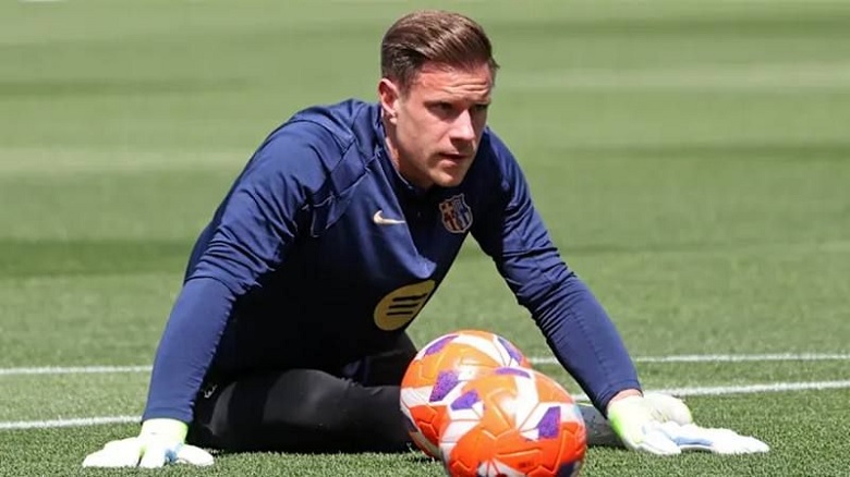 Thủ môn Marc-Andre ter Stegen đối mặt chấn thương lưng nghiêm trọng, khiến tương lai tại Barcelona trở nên bất định
