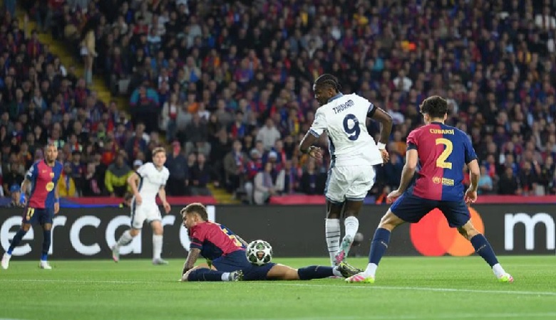 Marcus Thuram ăn mừng bàn thắng lịch sử ở giây 30 vào lưới Barcelona tại bán kết Cúp C1