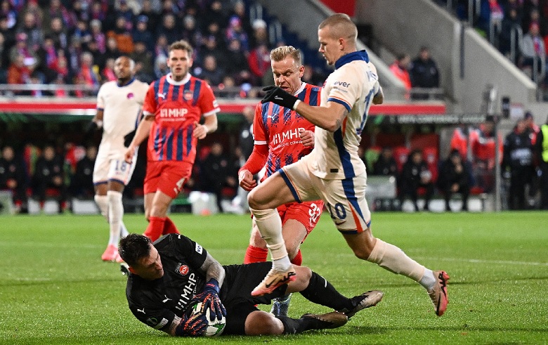 Mykhailo Mudryk trong màu áo Chelsea, tiền vệ người Ukraine đối mặt án phạt nặng vì cáo buộc doping.