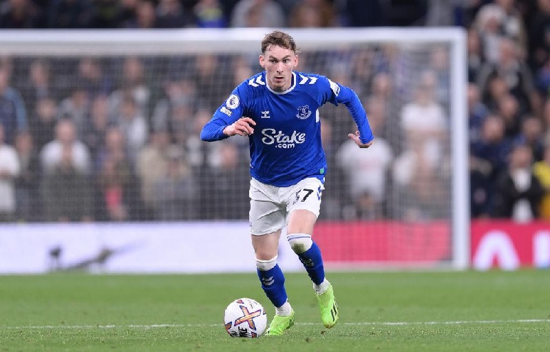 James Garner thi đấu năng nổ trong màu áo Everton, sau khi rời Manchester United.